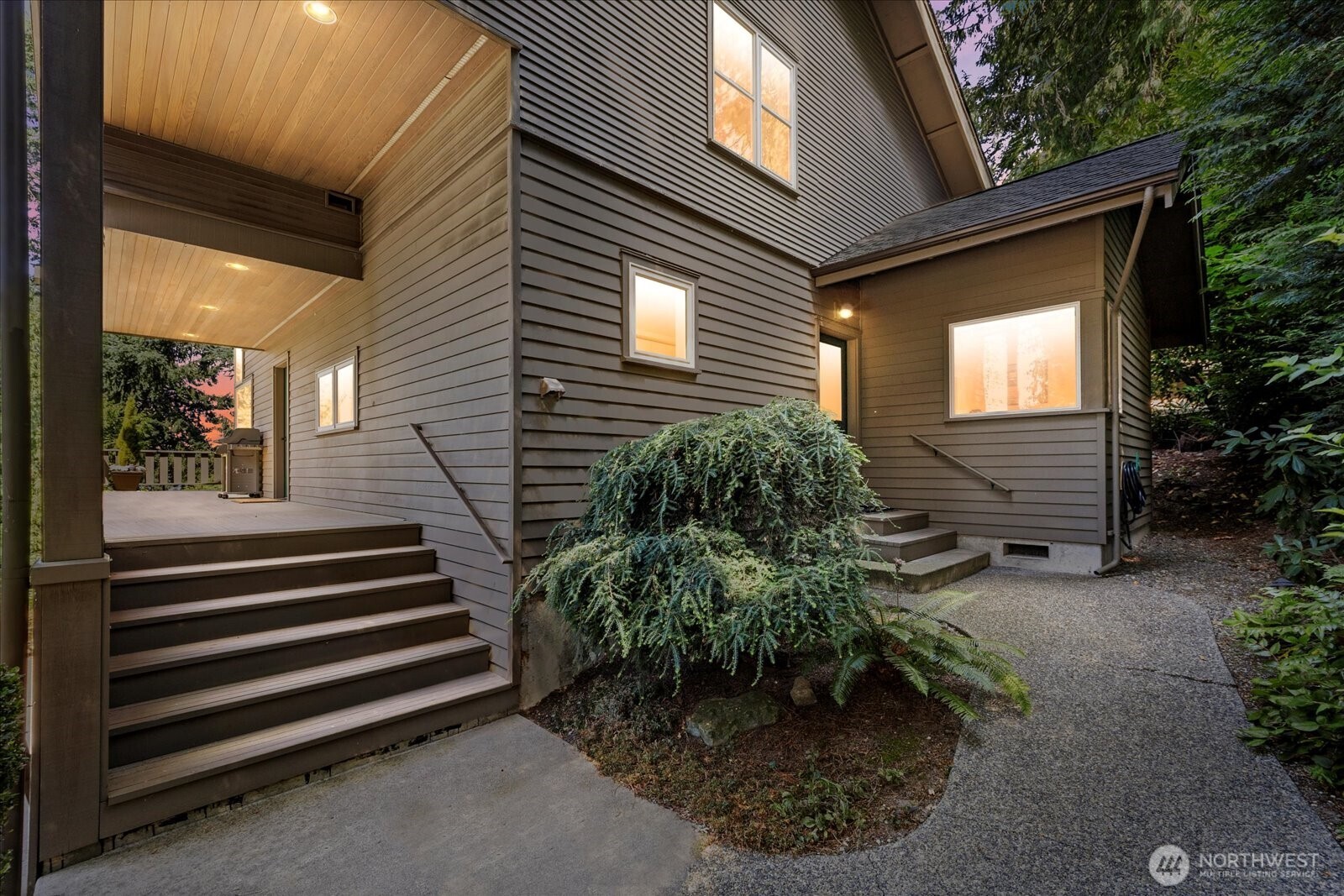7104 NE 118th Street