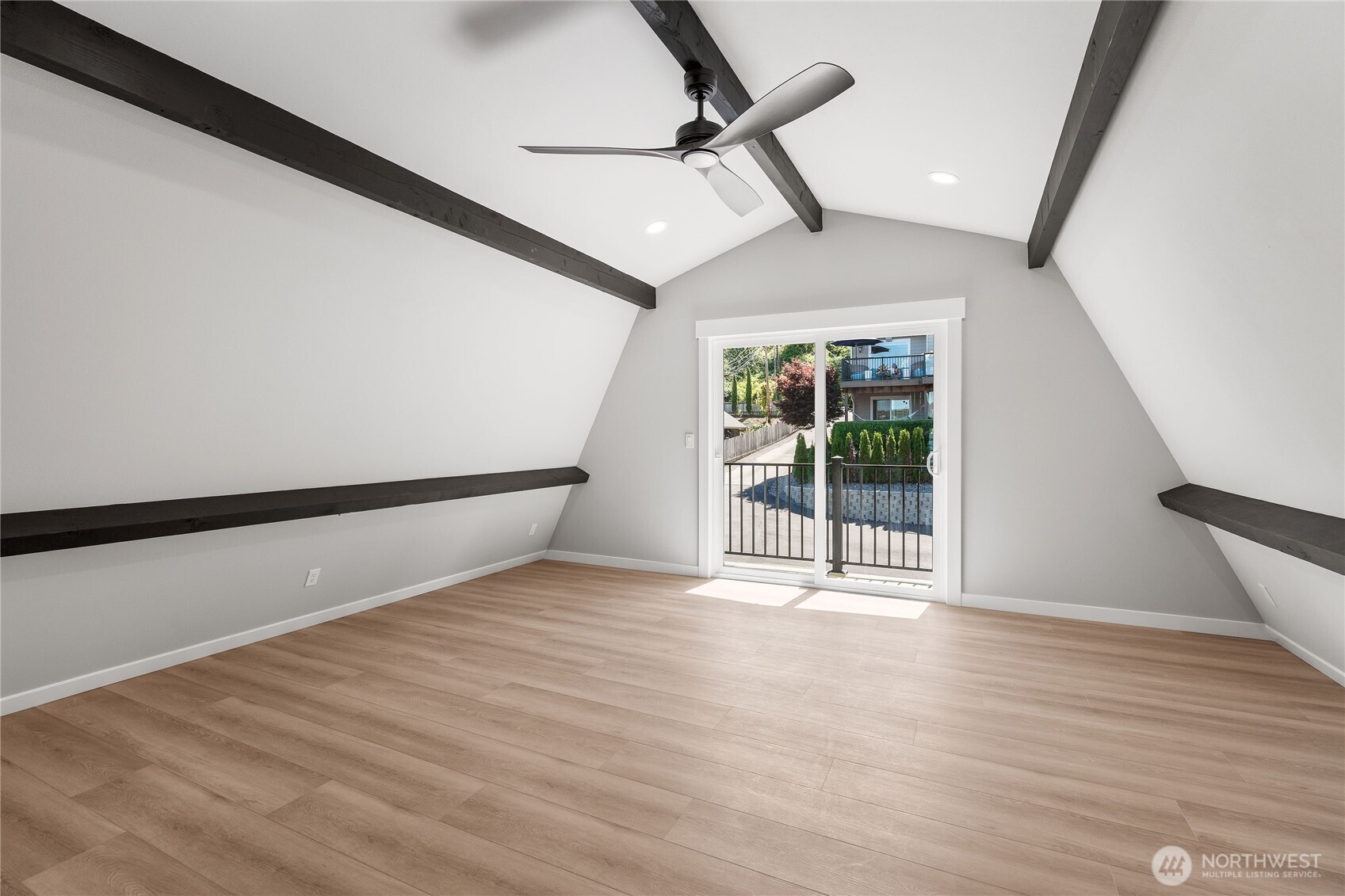 10005 N Davies Road