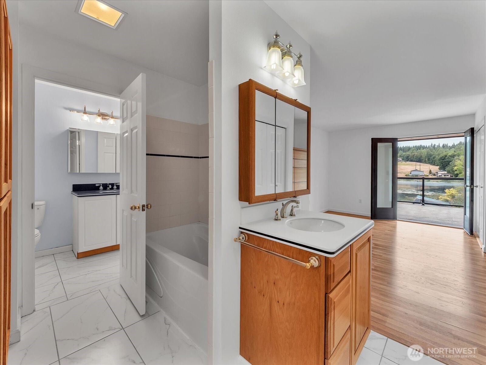 2117 256th Street NW