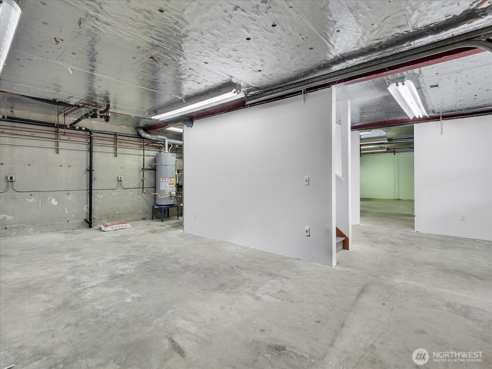 2117 256th Street NW