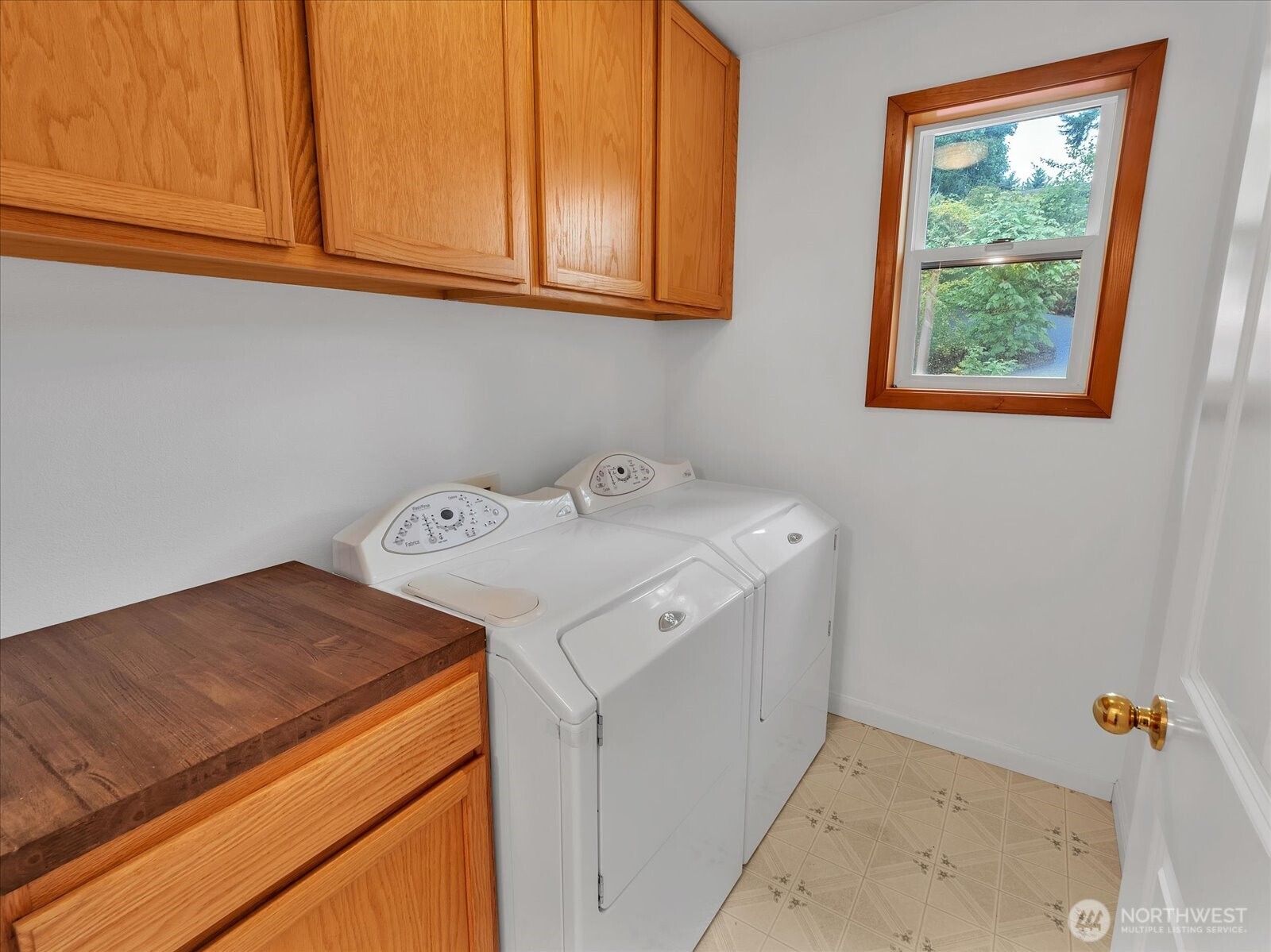2117 256th Street NW