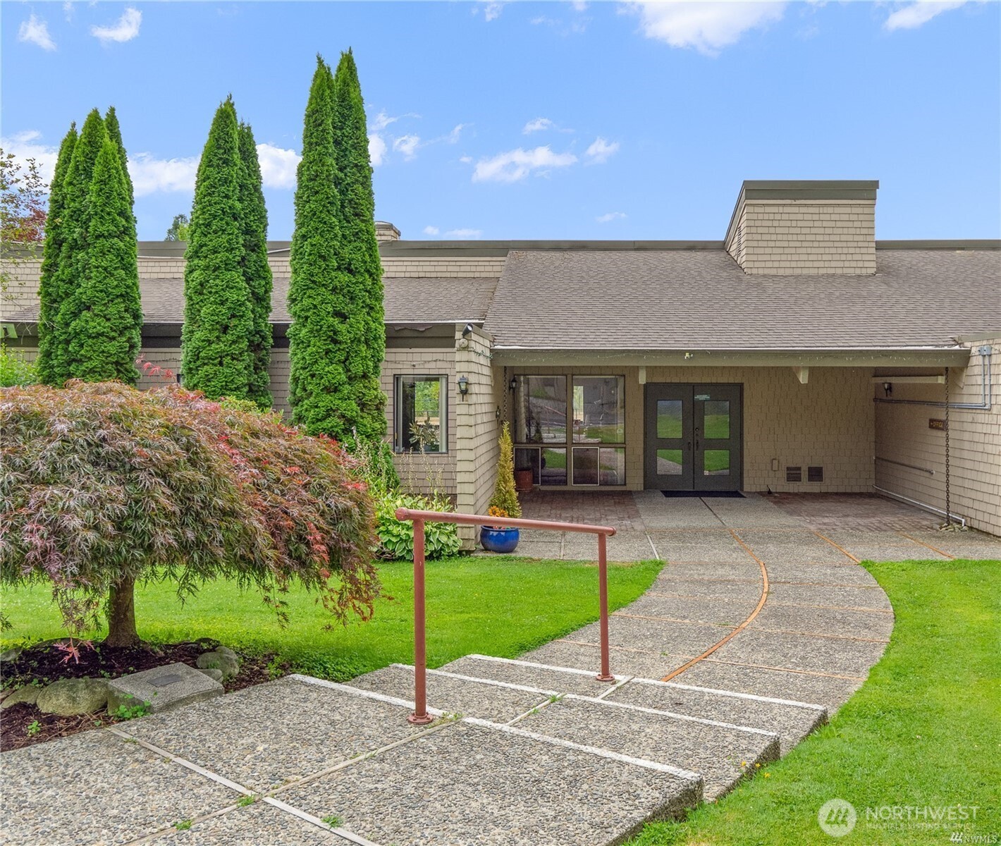 18425 NE 95th Street Unit: 110