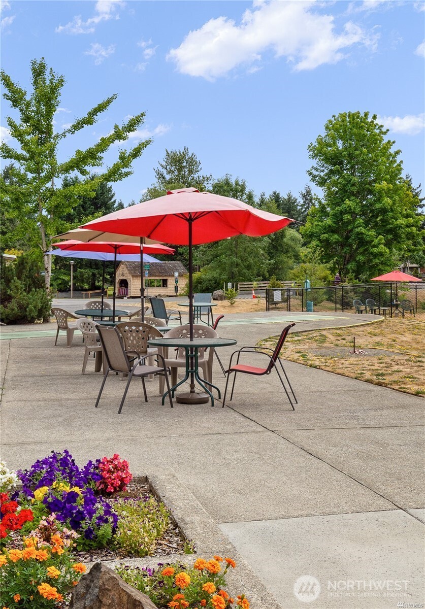 18425 NE 95th Street Unit: 110