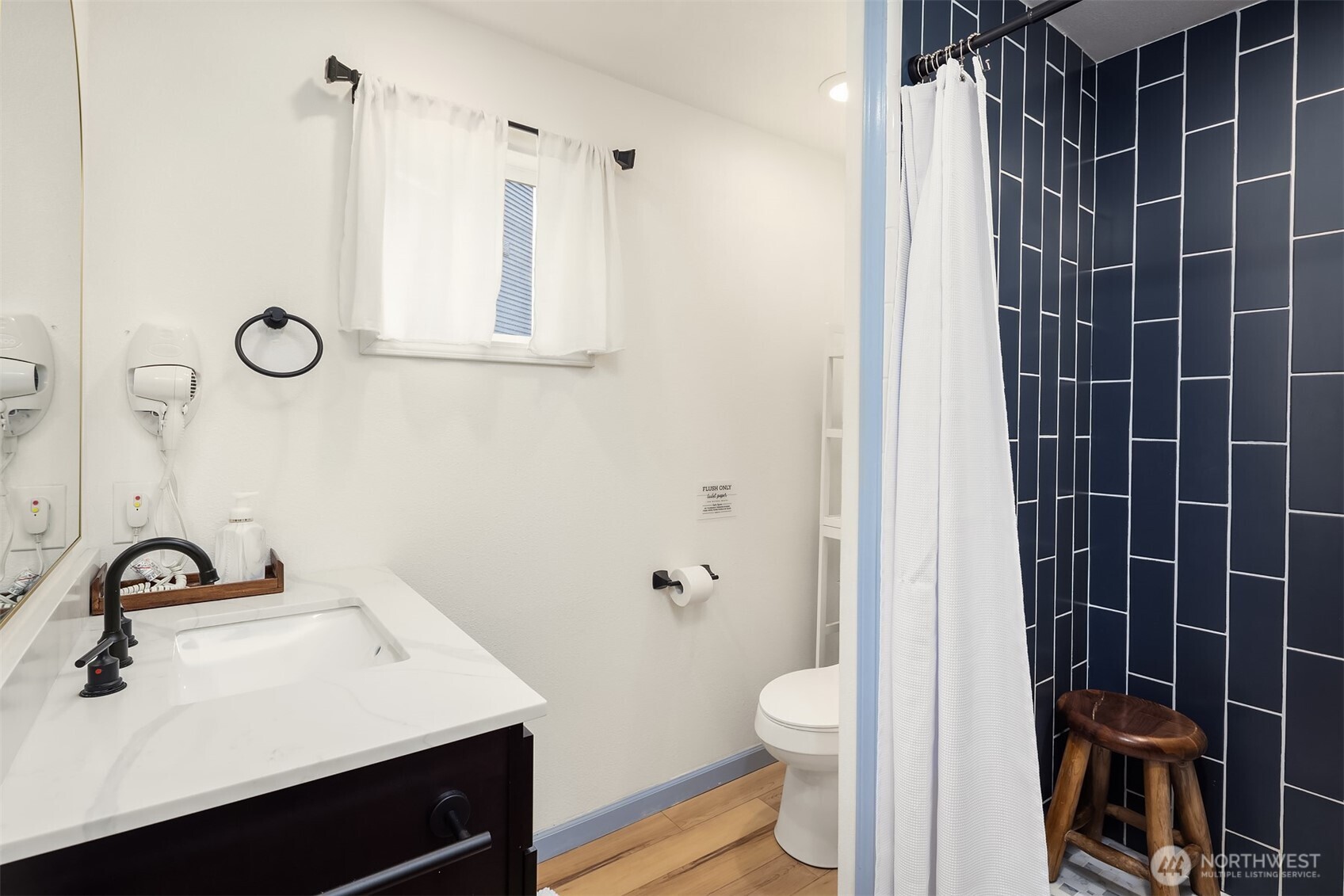 4027 S 275th Place