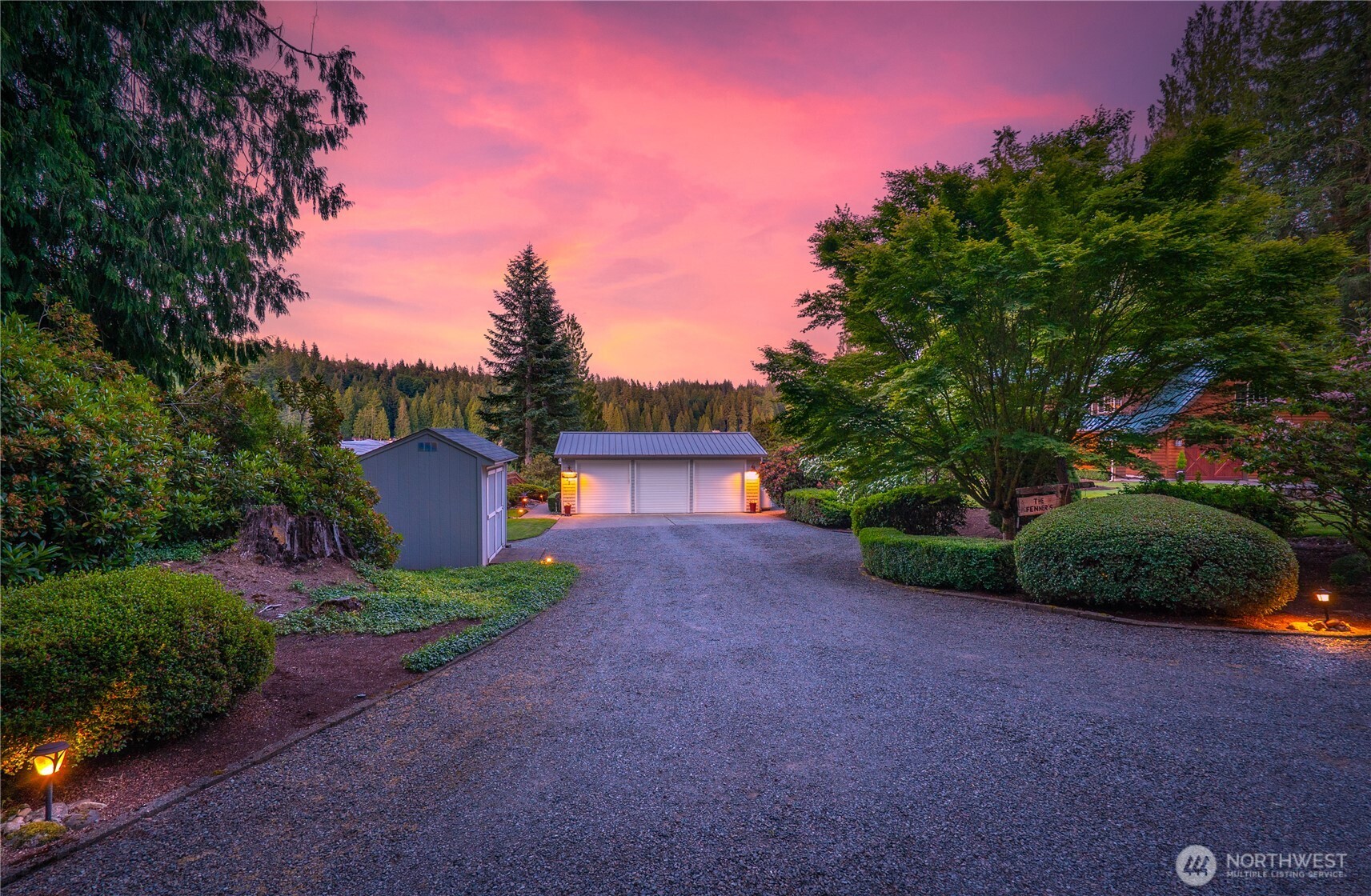 29 NW LAKE ROESIGER ROAD