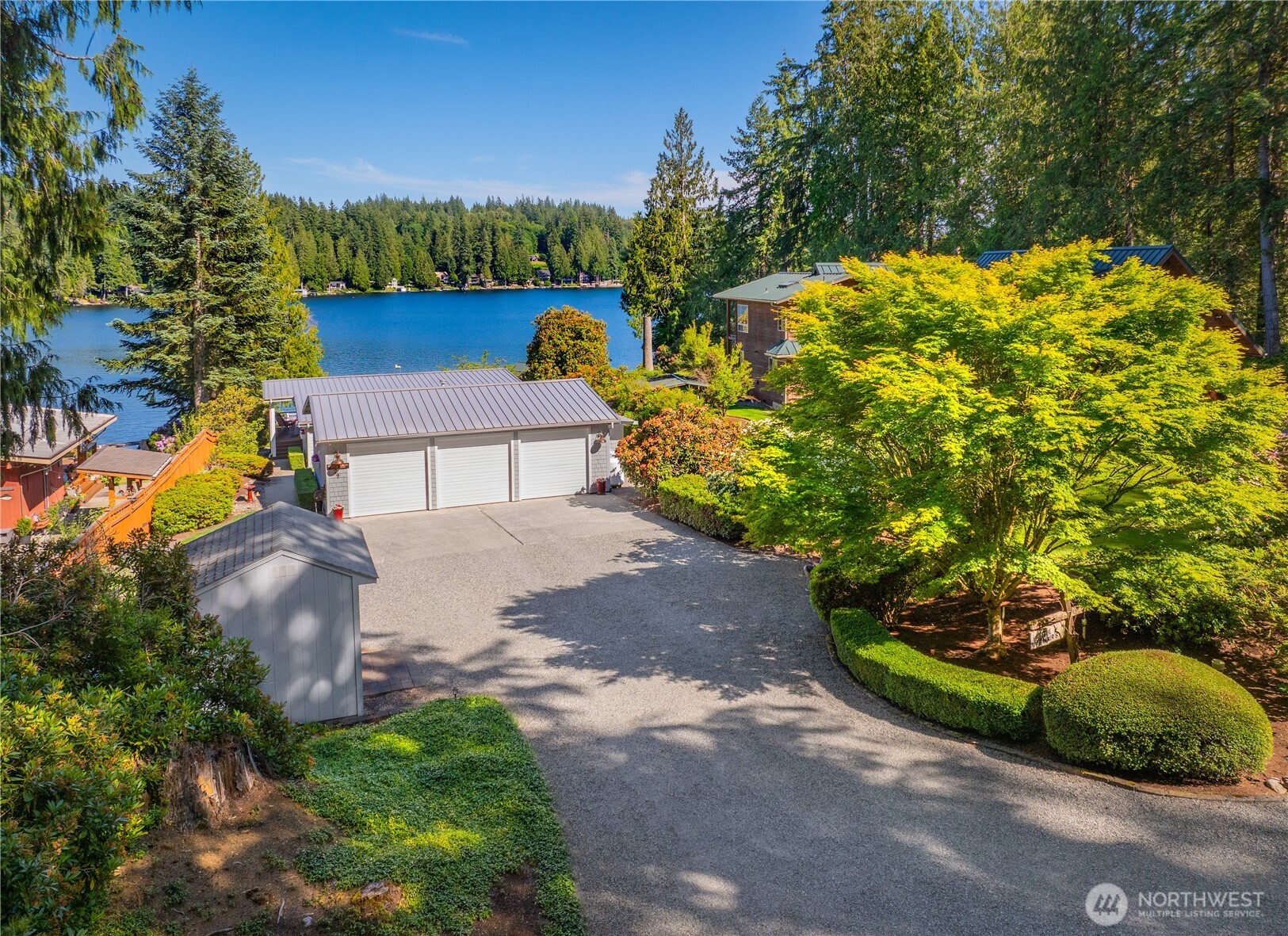29 NW LAKE ROESIGER ROAD