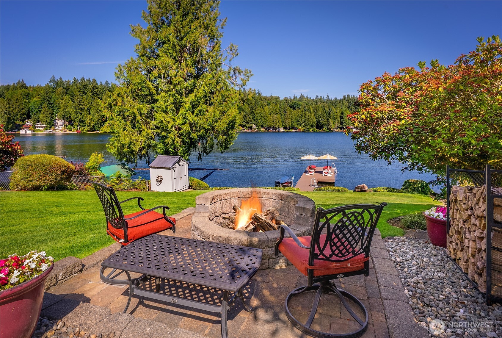 29 NW LAKE ROESIGER ROAD