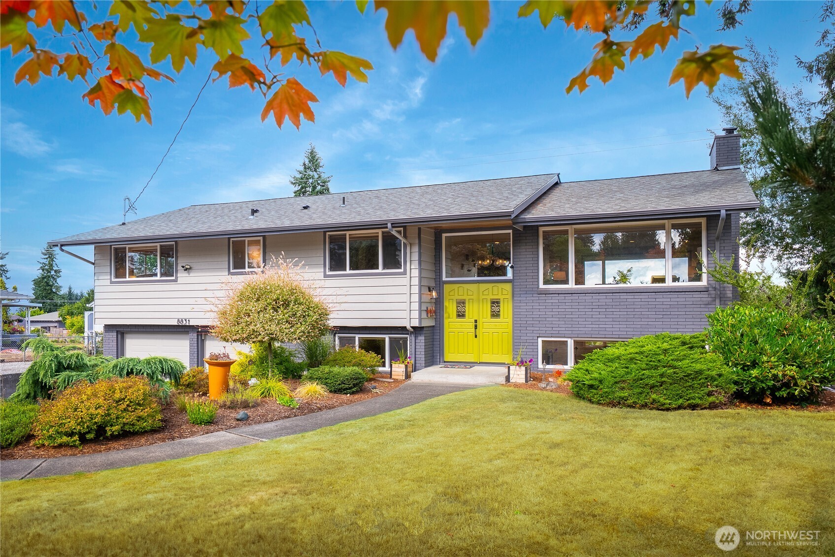 8831 RIVERCREST AVENUE