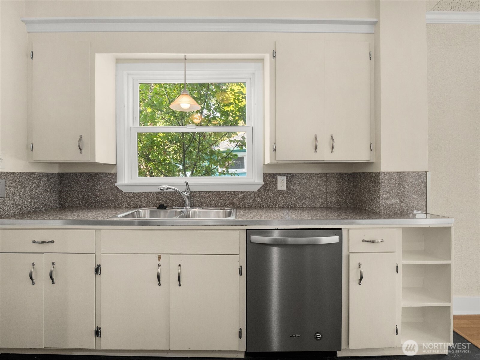 5115 S Mayflower Street