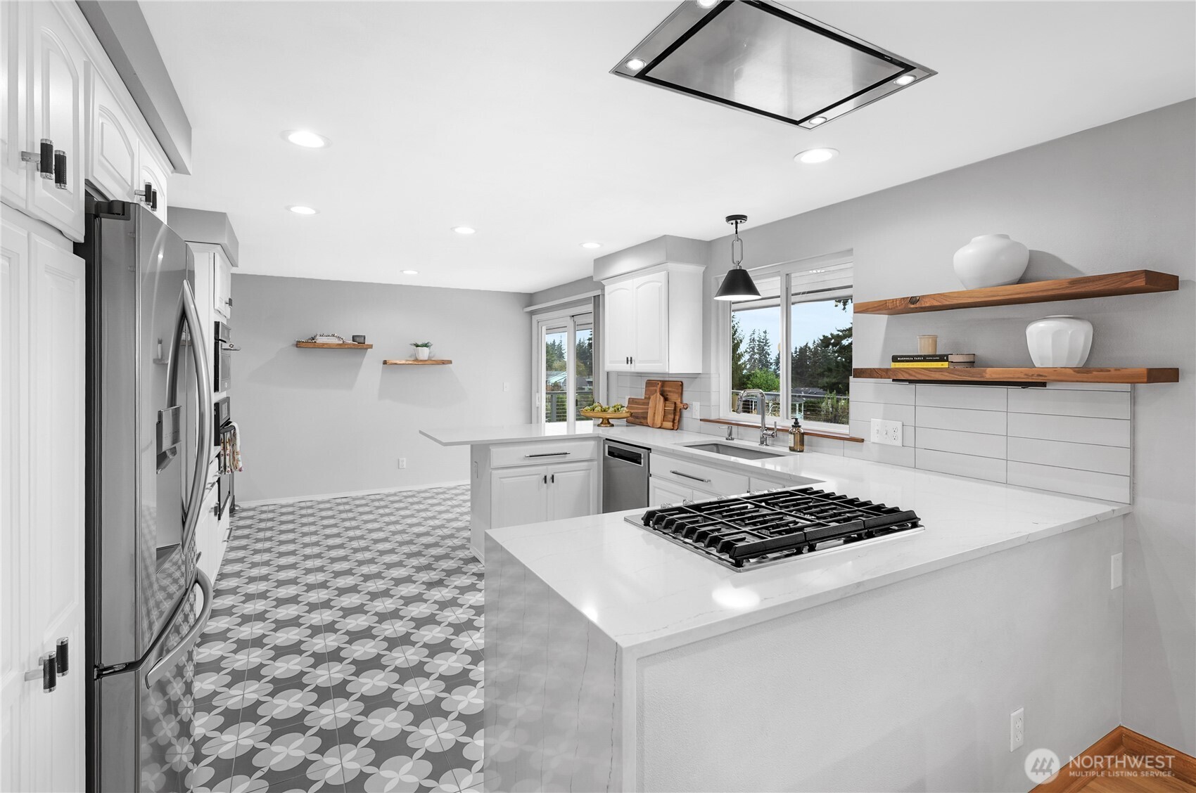 8831 RIVERCREST AVENUE