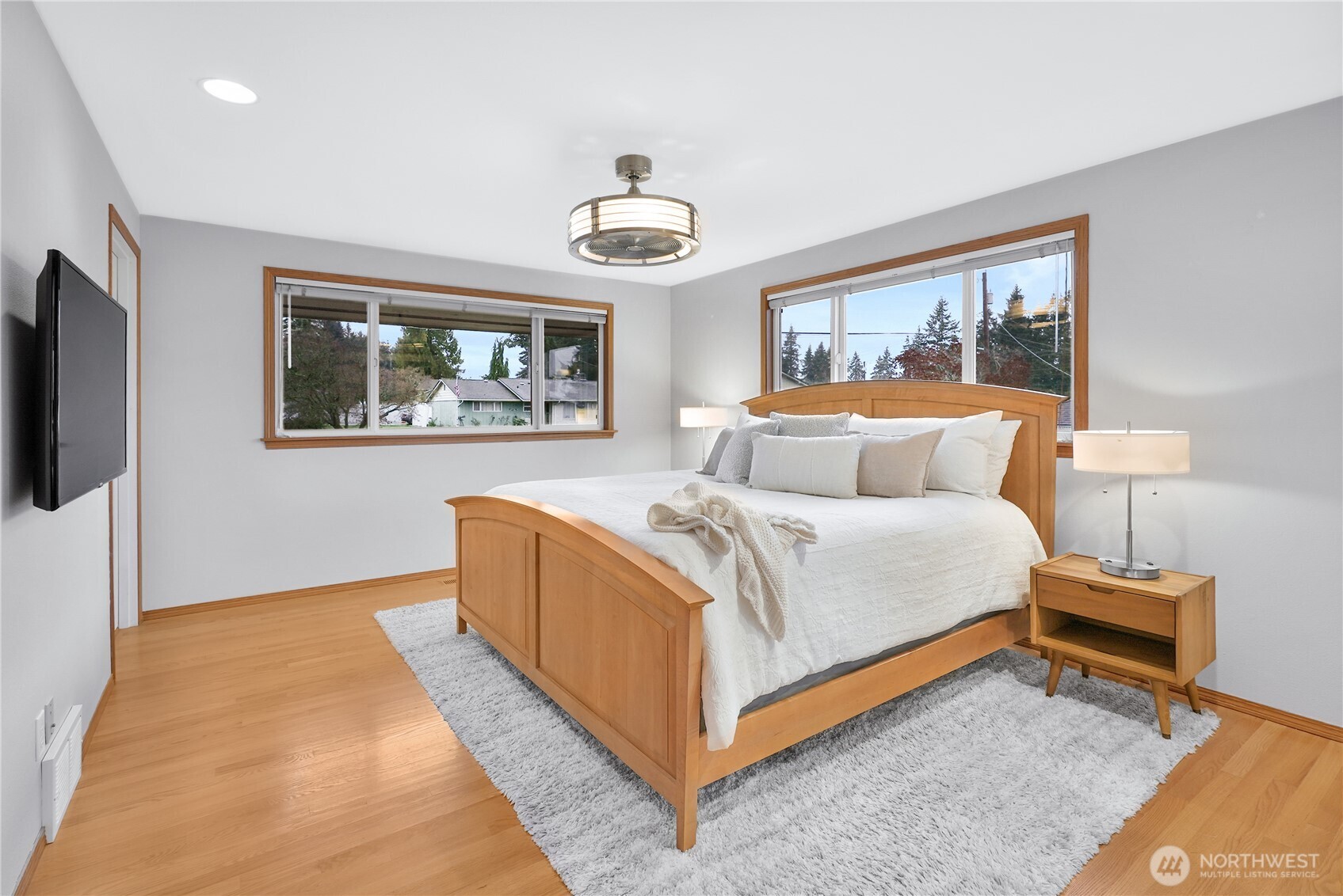 8831 RIVERCREST AVENUE