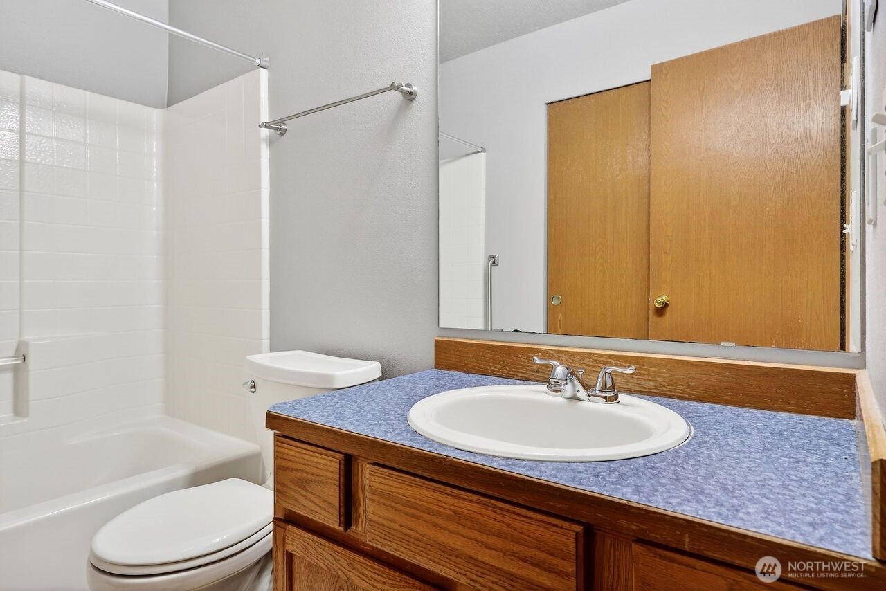 708 Marquette Avenue