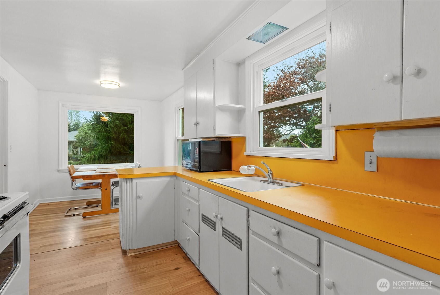 9748 Dayton Avenue N