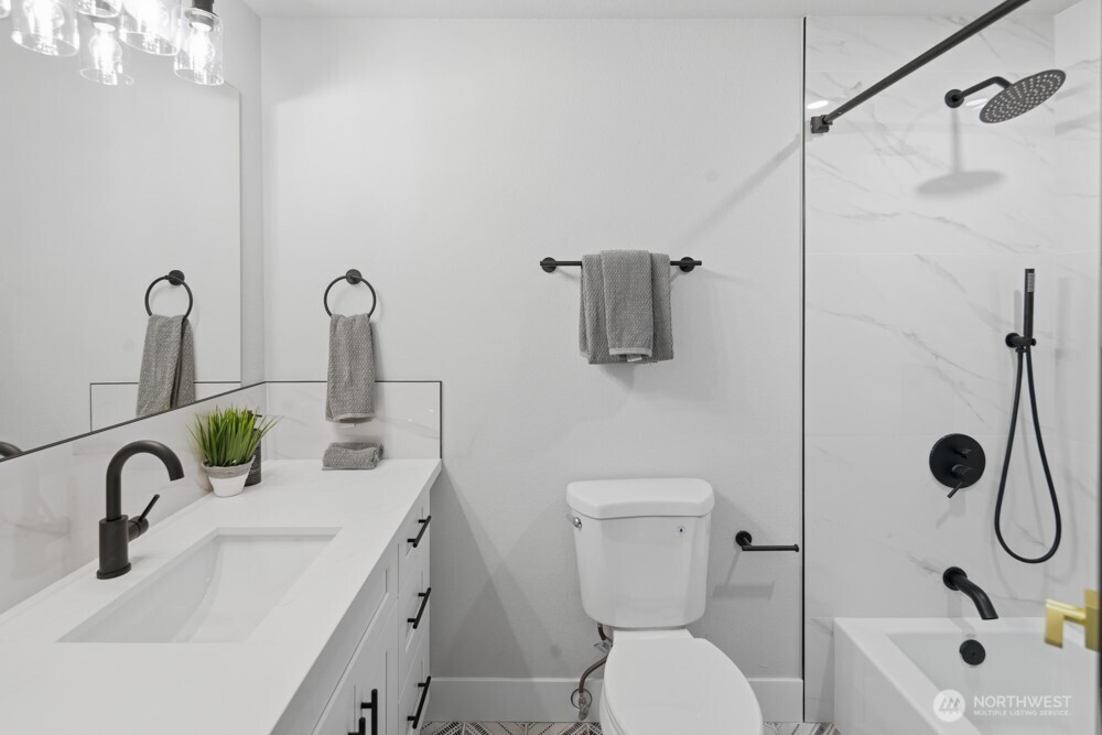 10704 NE 200th Place