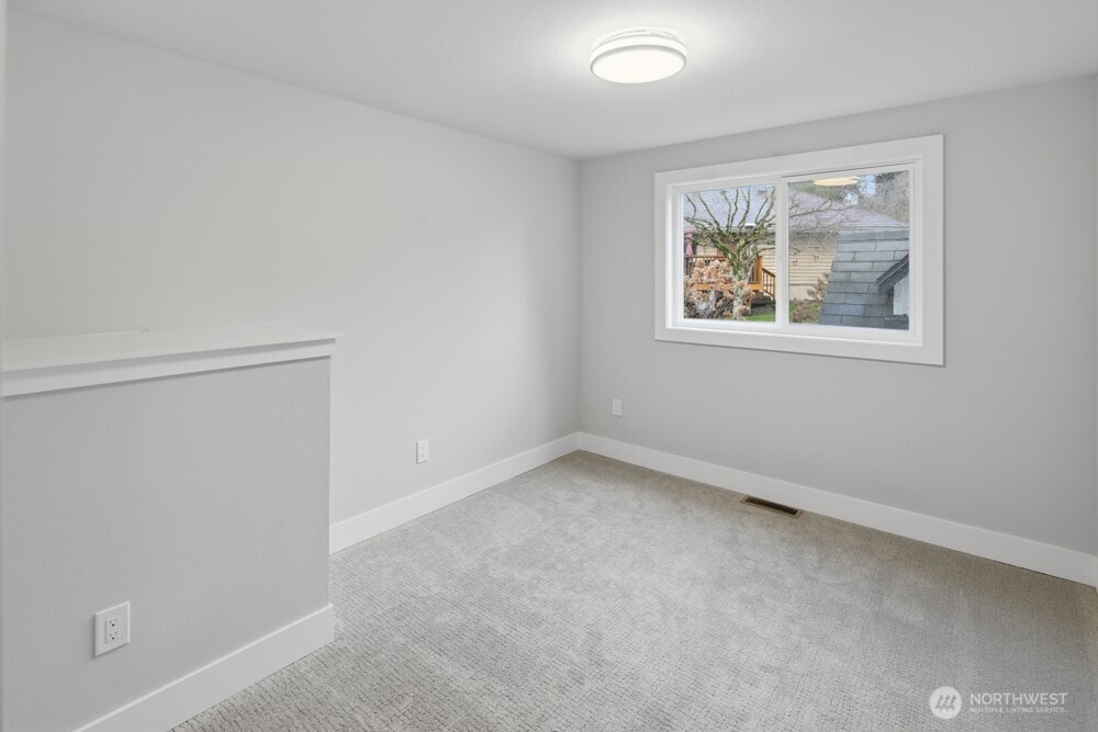 10704 NE 200th Place