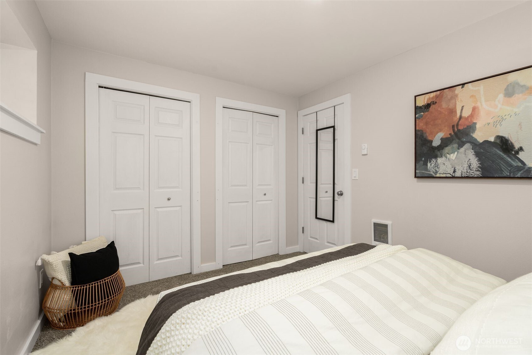 2219 Eastlake Avenue E Unit: 101