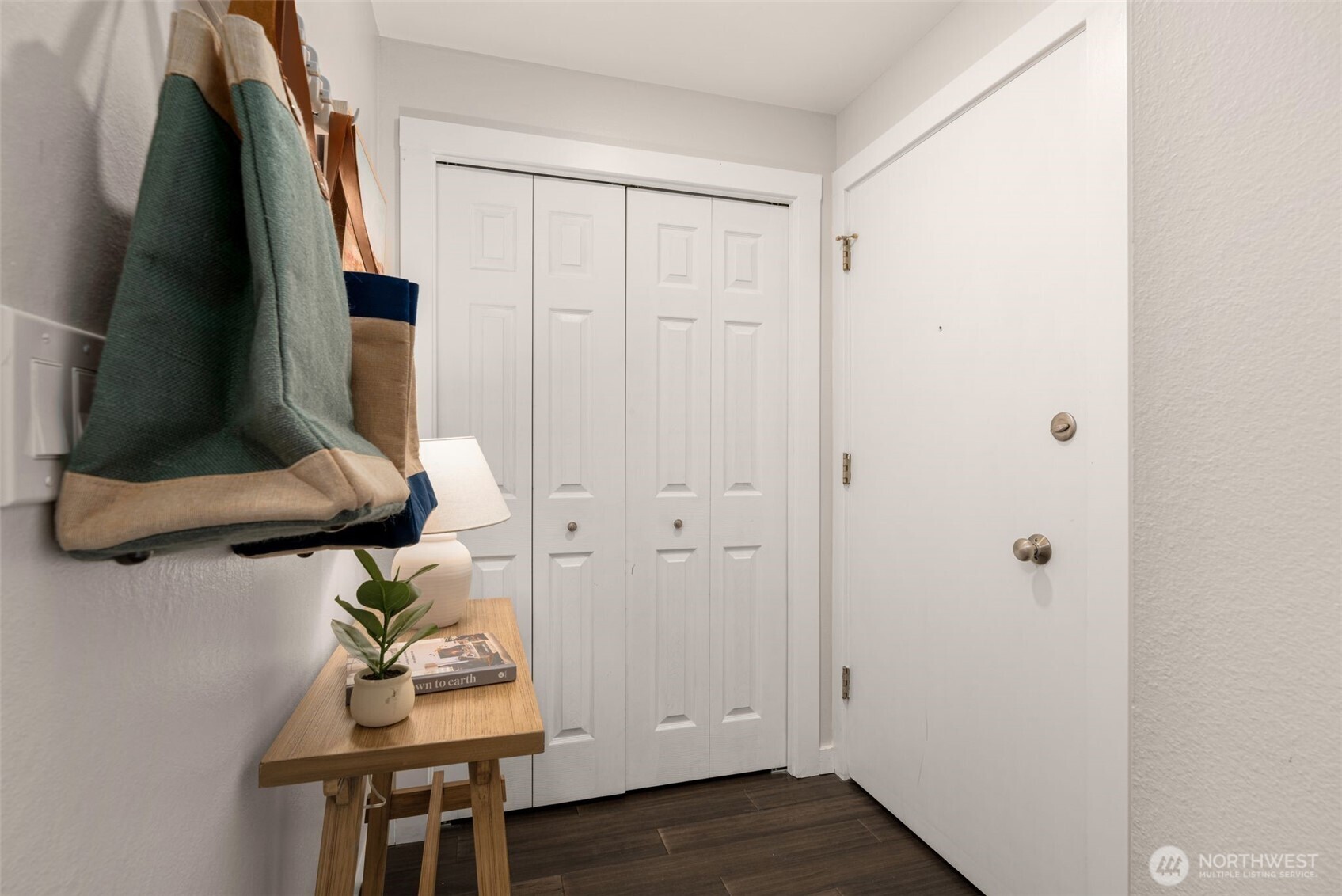 2219 Eastlake Avenue E Unit: 101