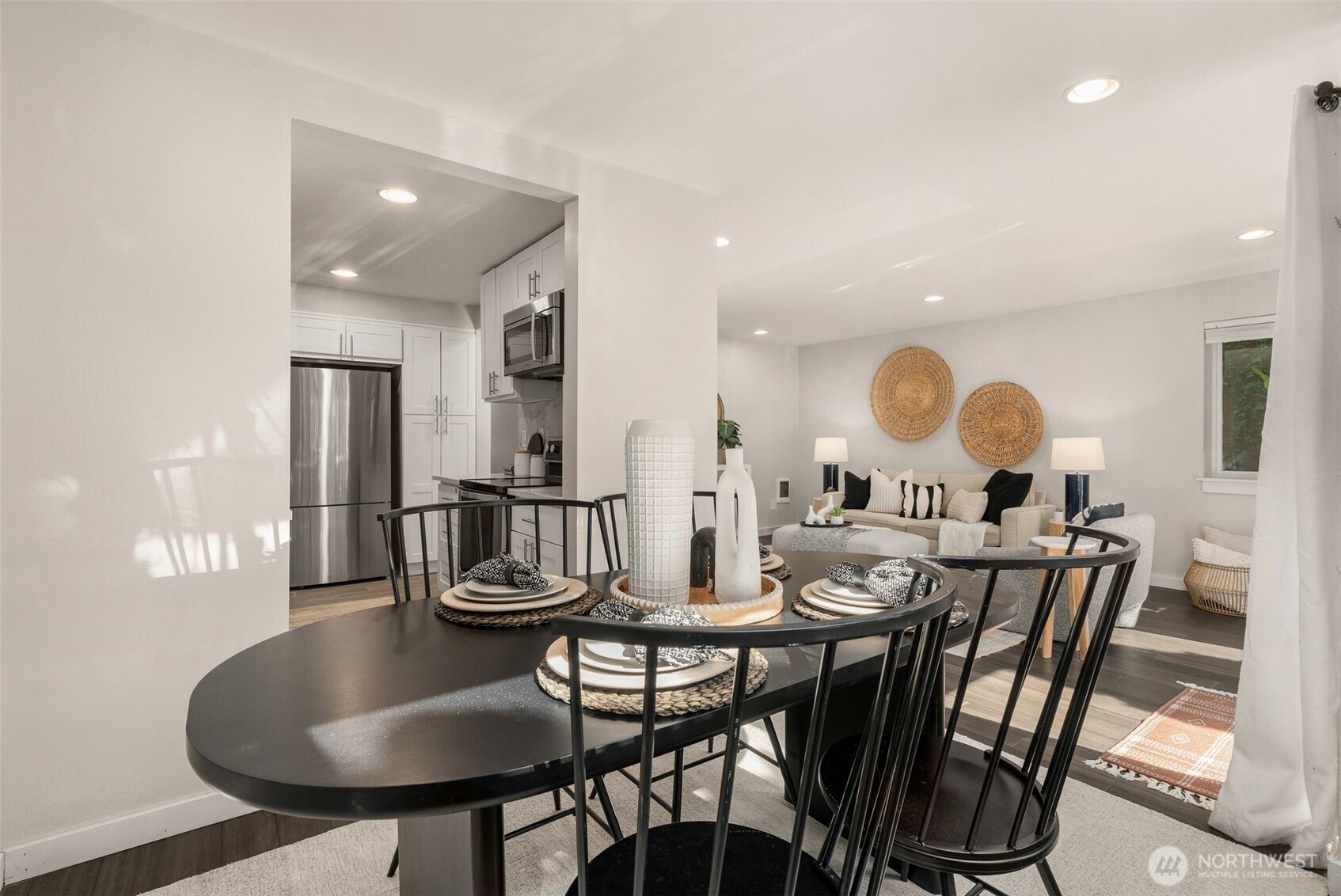 2219 Eastlake Avenue E Unit: 101