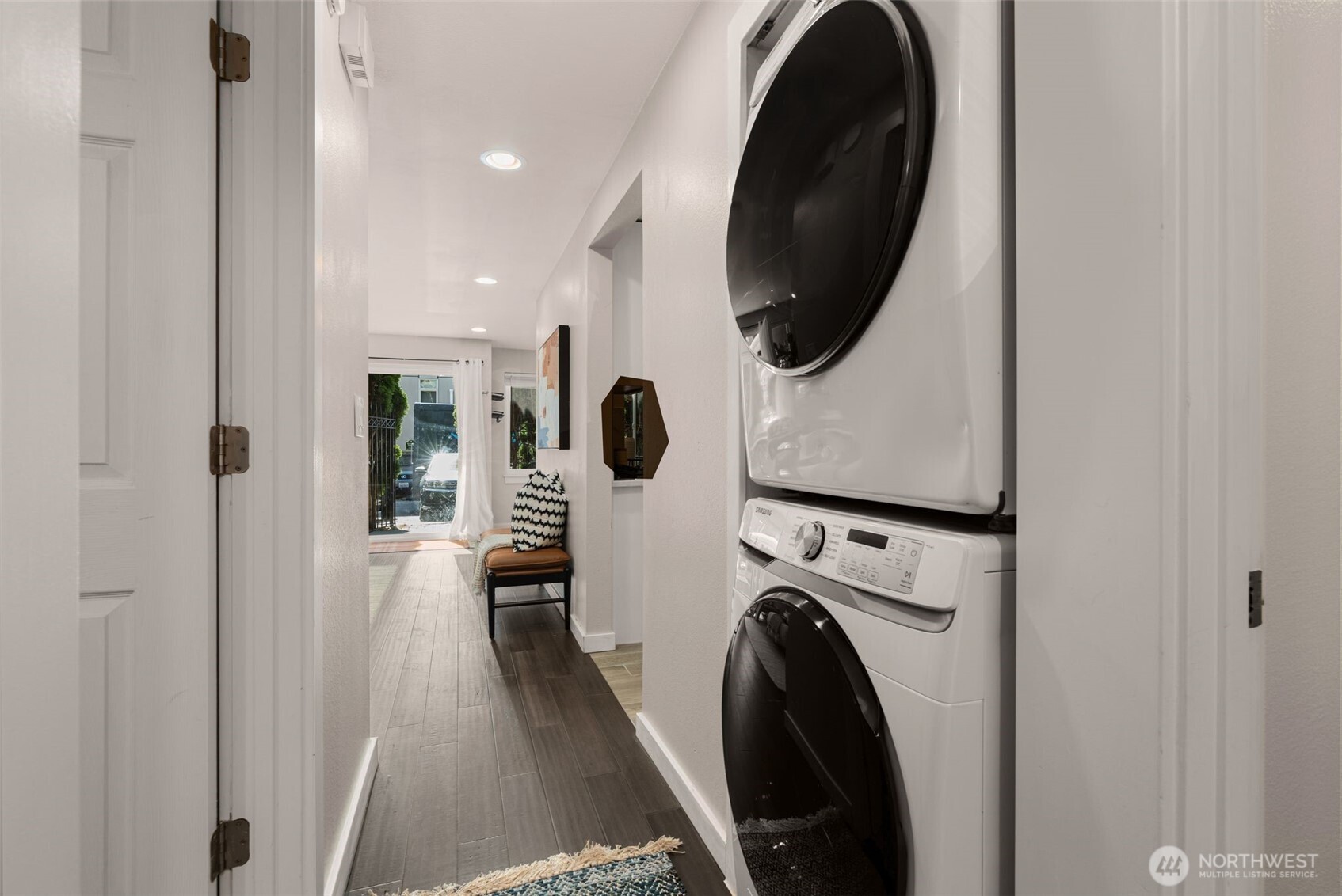 2219 Eastlake Avenue E Unit: 101