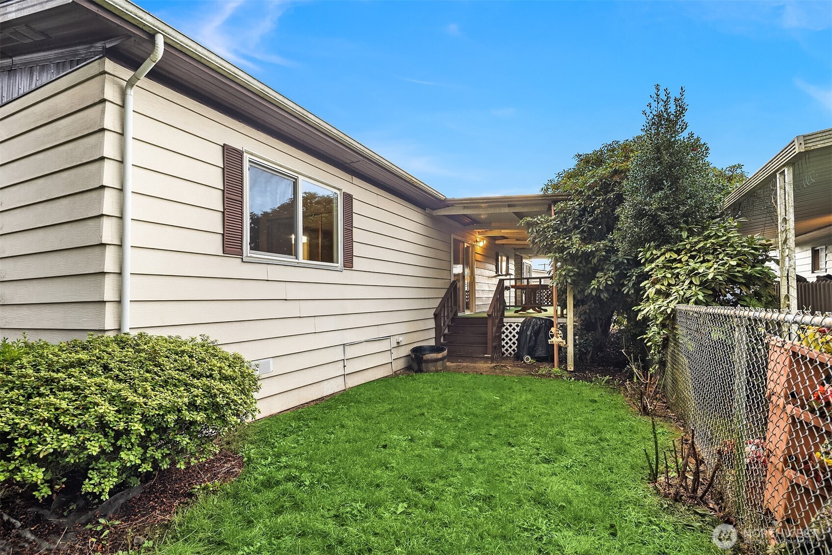 7508 47th Avenue NE Unit: 1