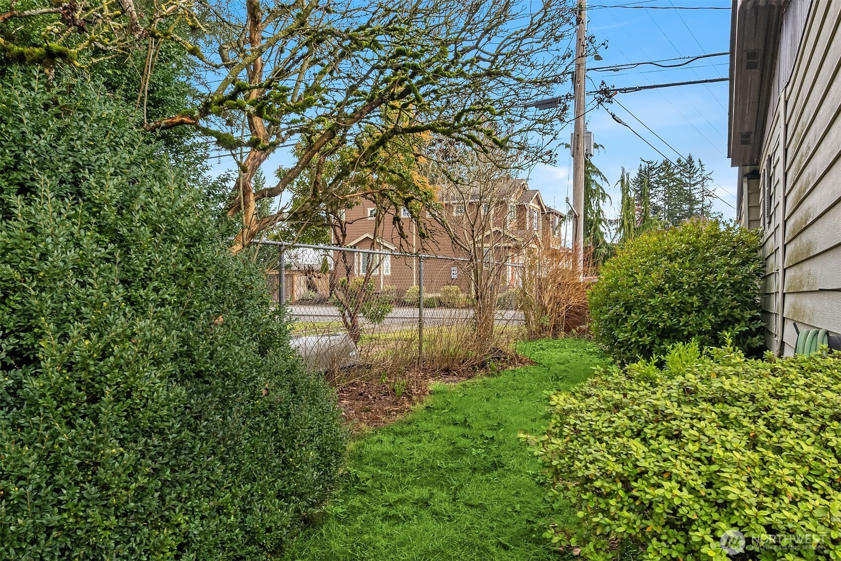 7508 47th Avenue NE Unit: 1