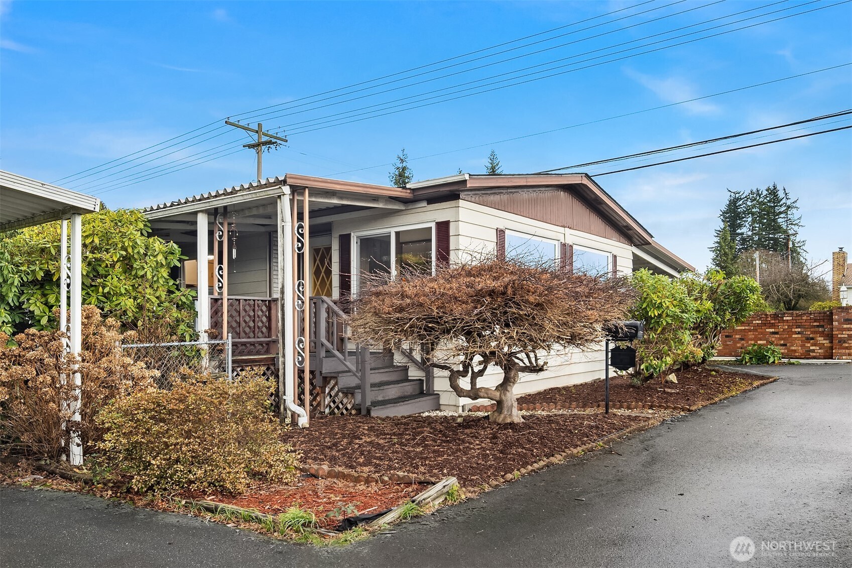 7508 47th Avenue NE Unit: 1