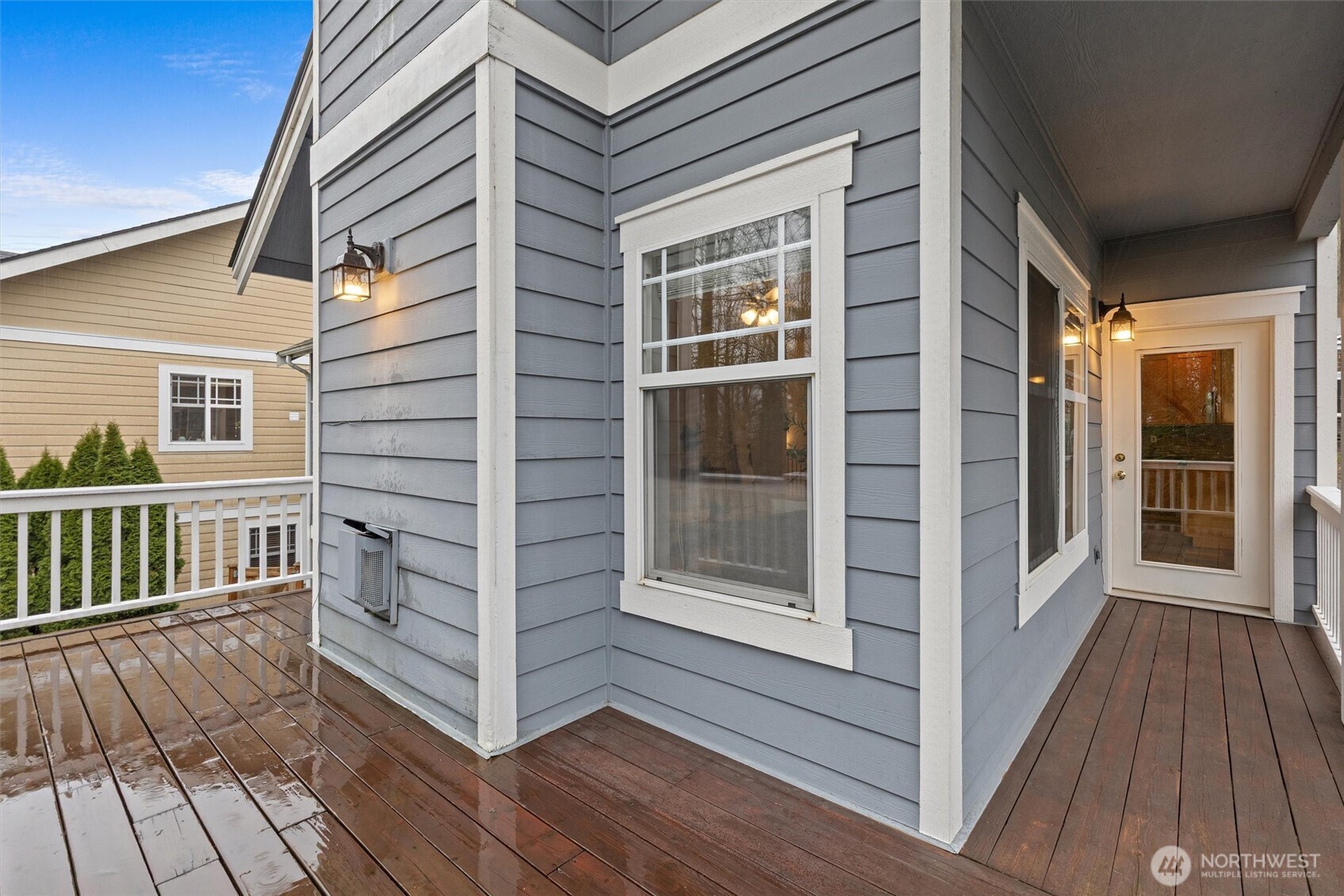 18592 Rainier View Road SE