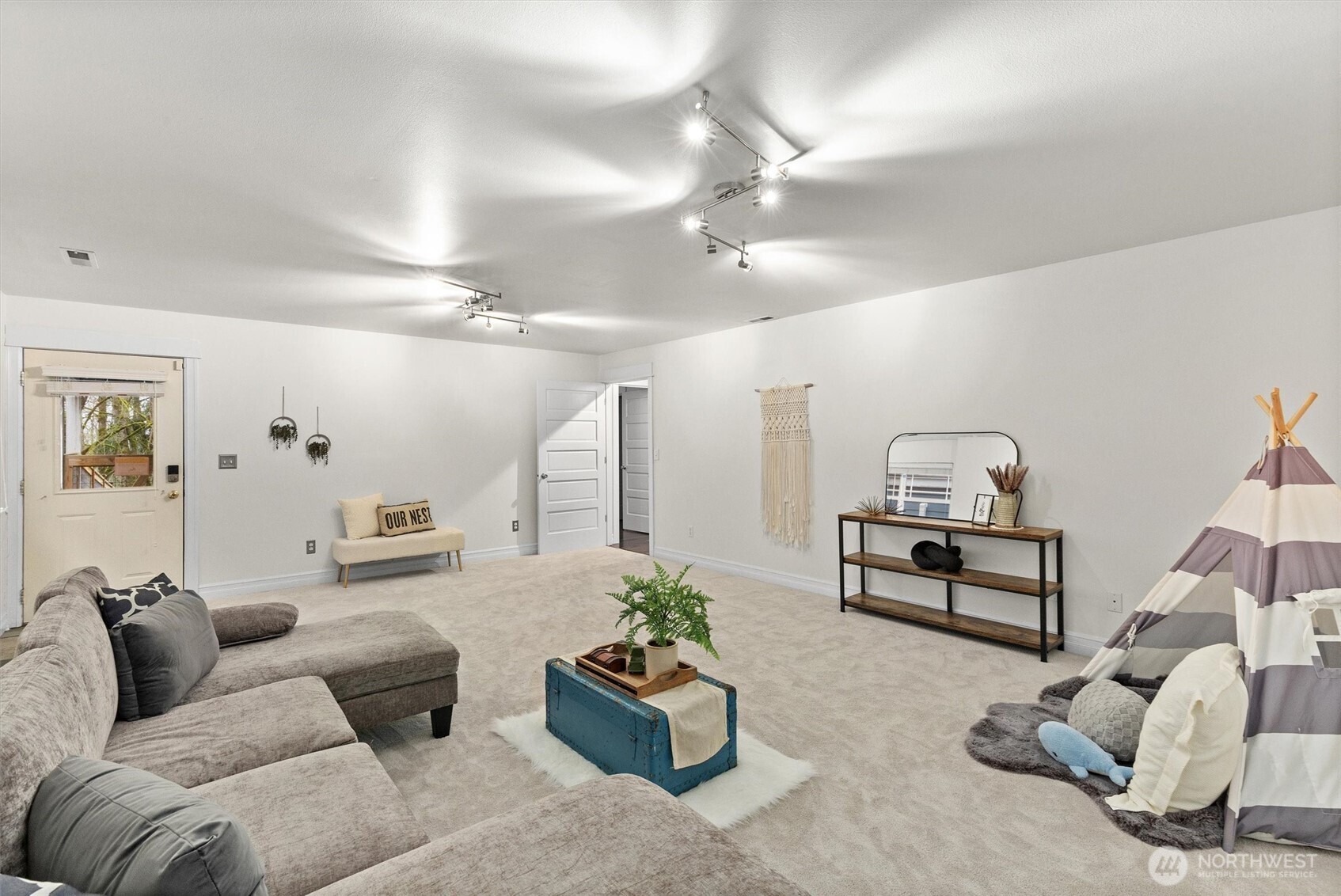 18592 Rainier View Road SE