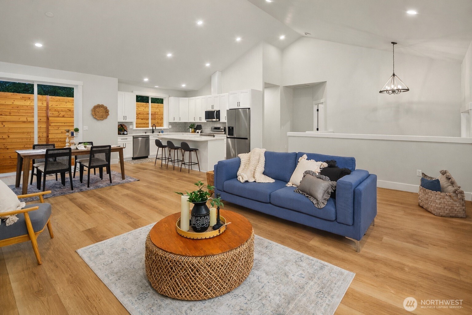 4 Twin Flower Circle