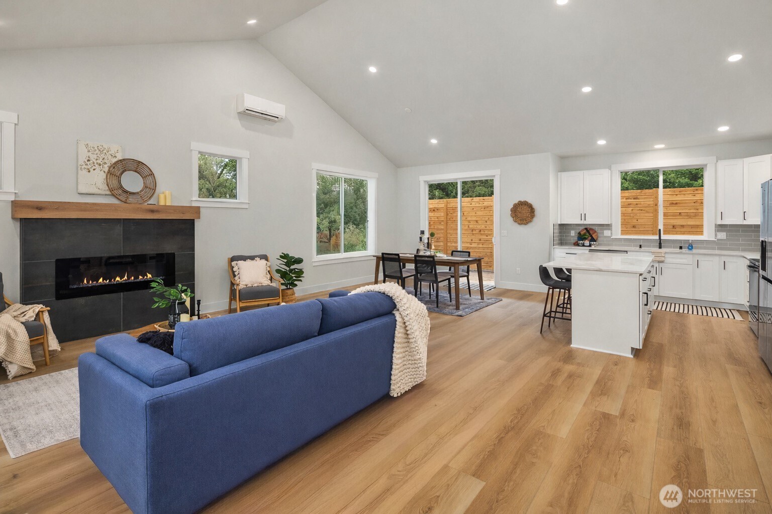 4 Twin Flower Circle