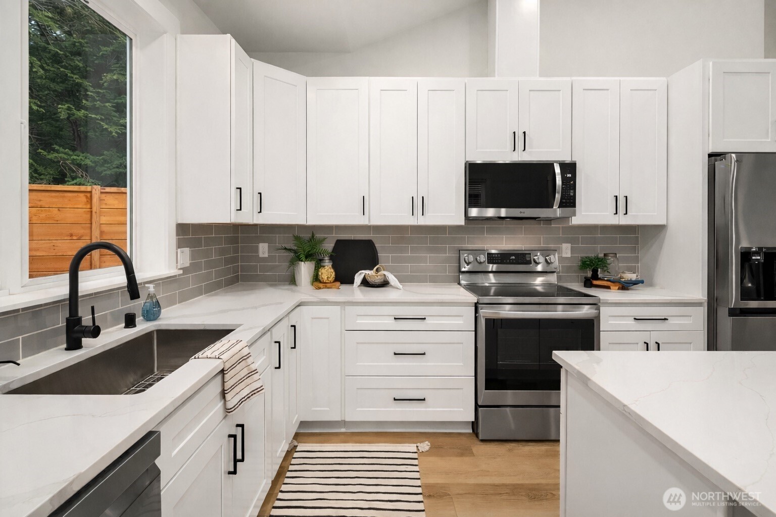 4 Twin Flower Circle