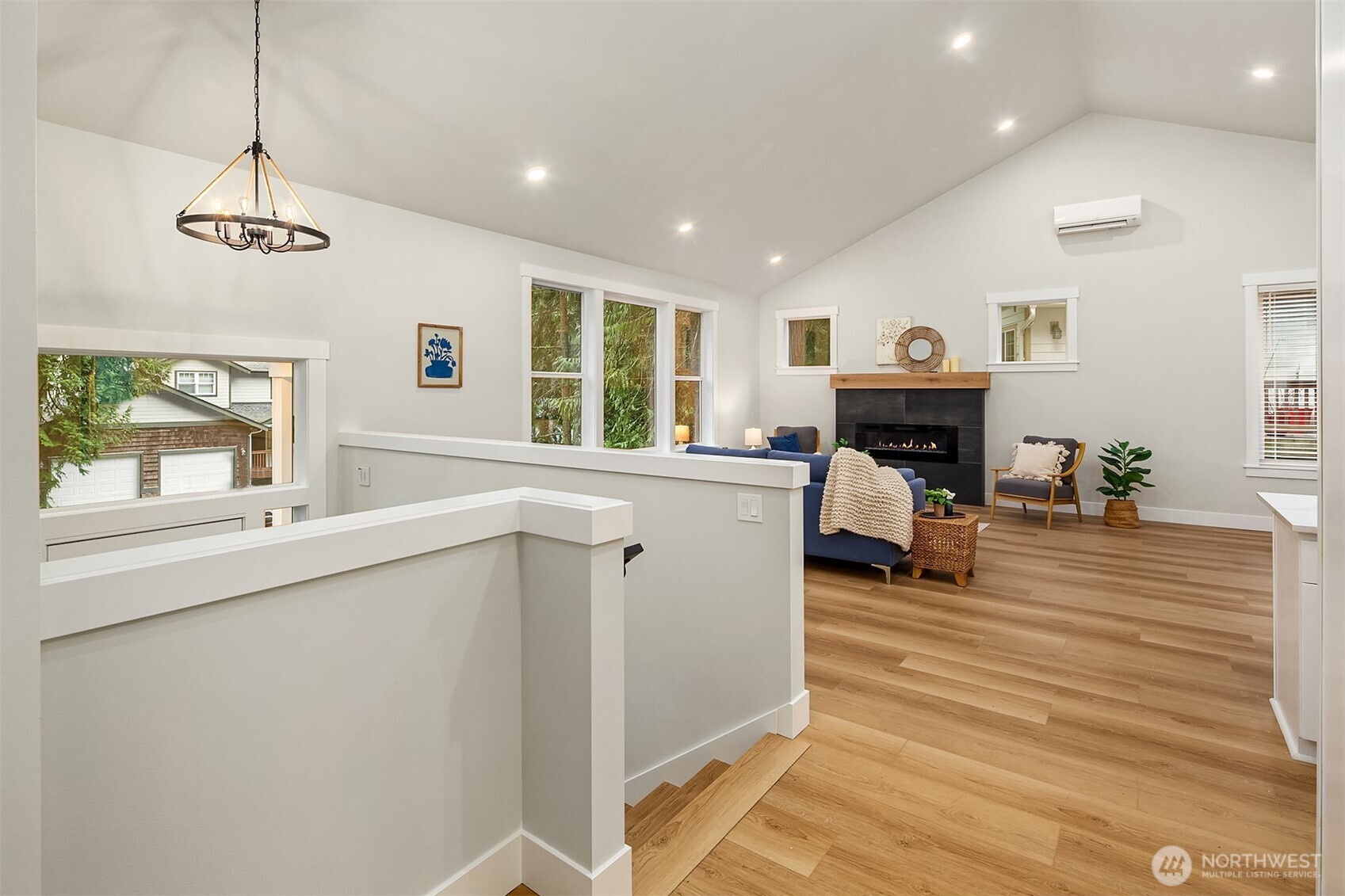 4 Twin Flower Circle