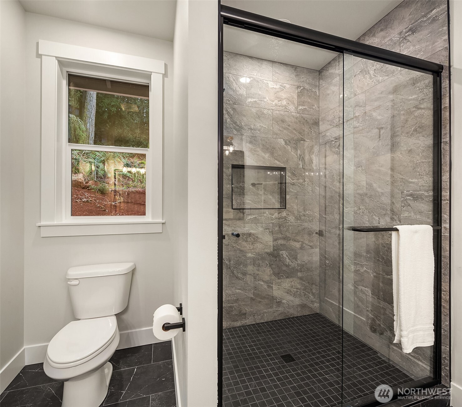 4 Twin Flower Circle