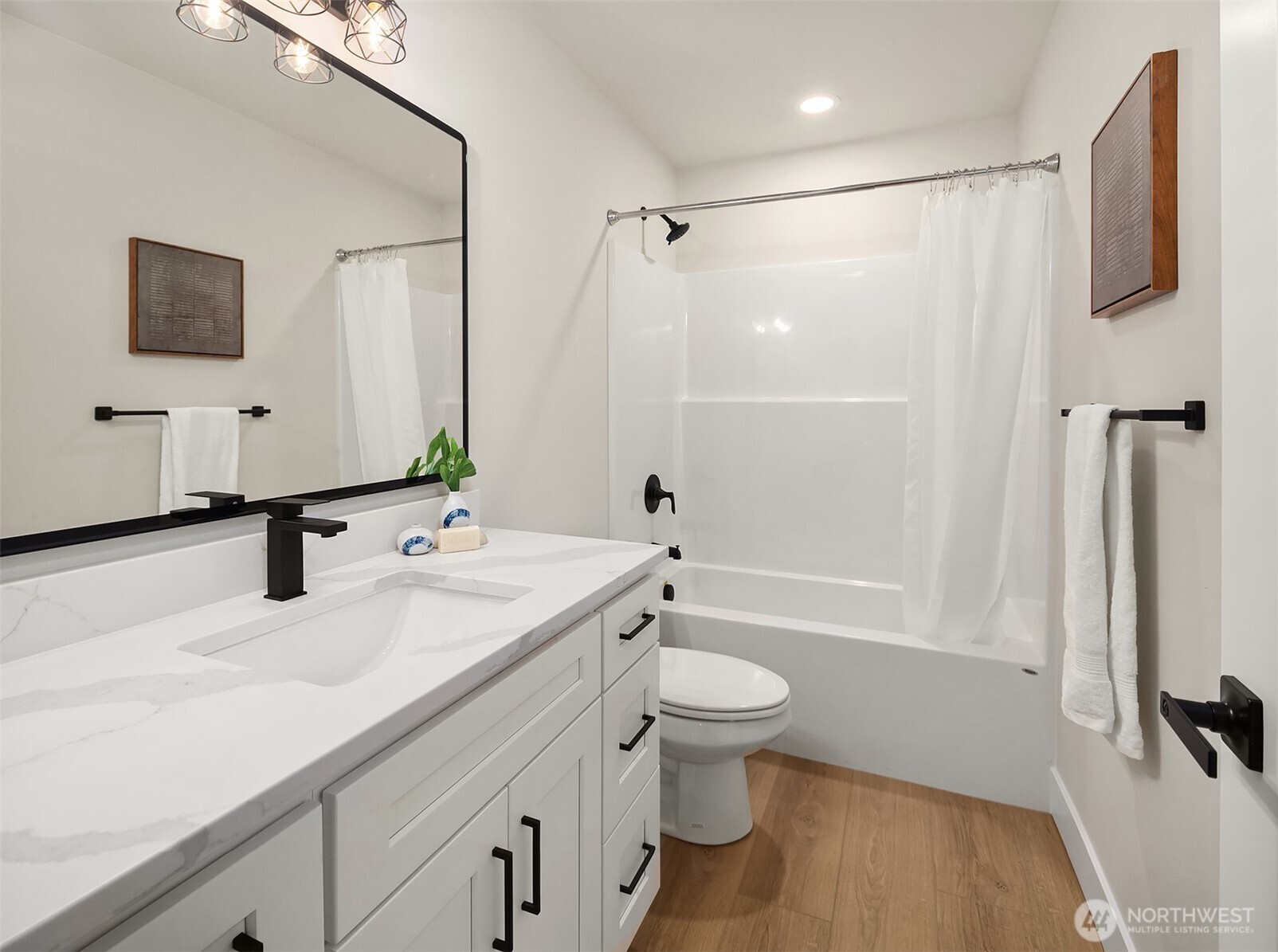 4 Twin Flower Circle