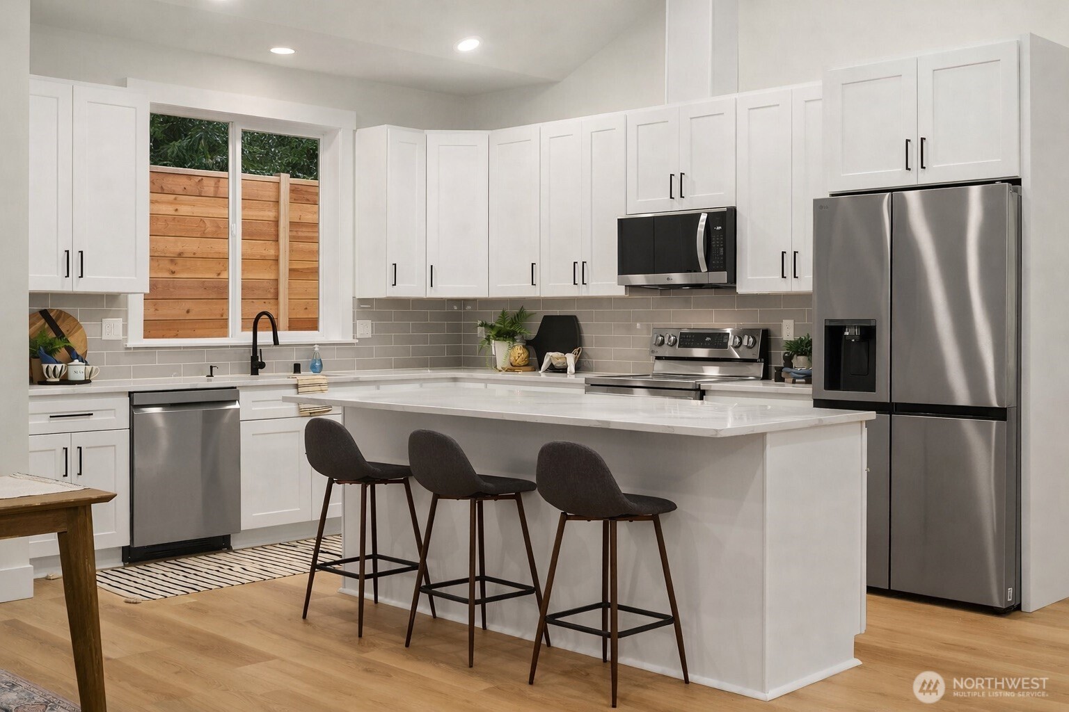 4 Twin Flower Circle