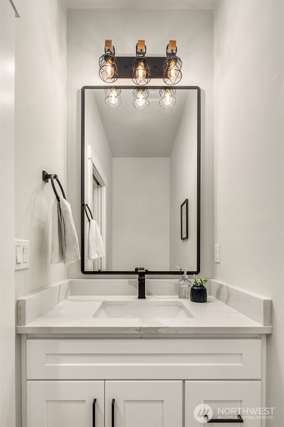 4 Twin Flower Circle