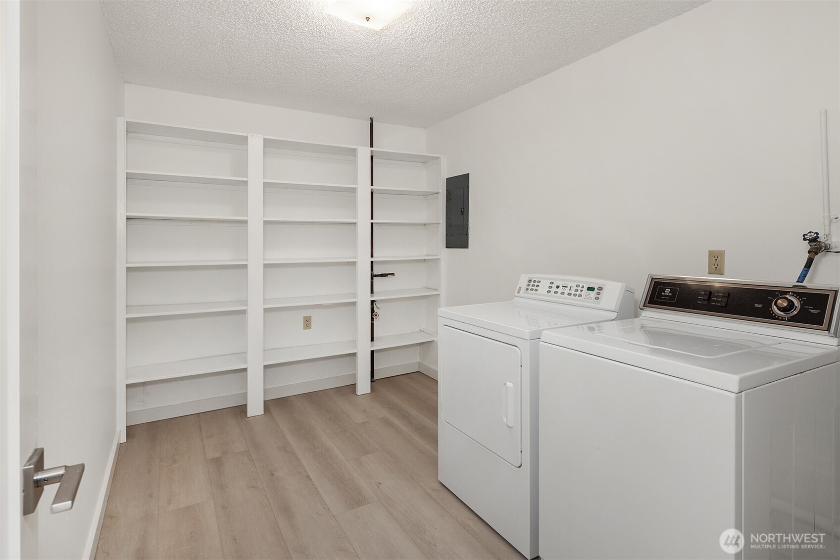 6910 150th Avenue NE