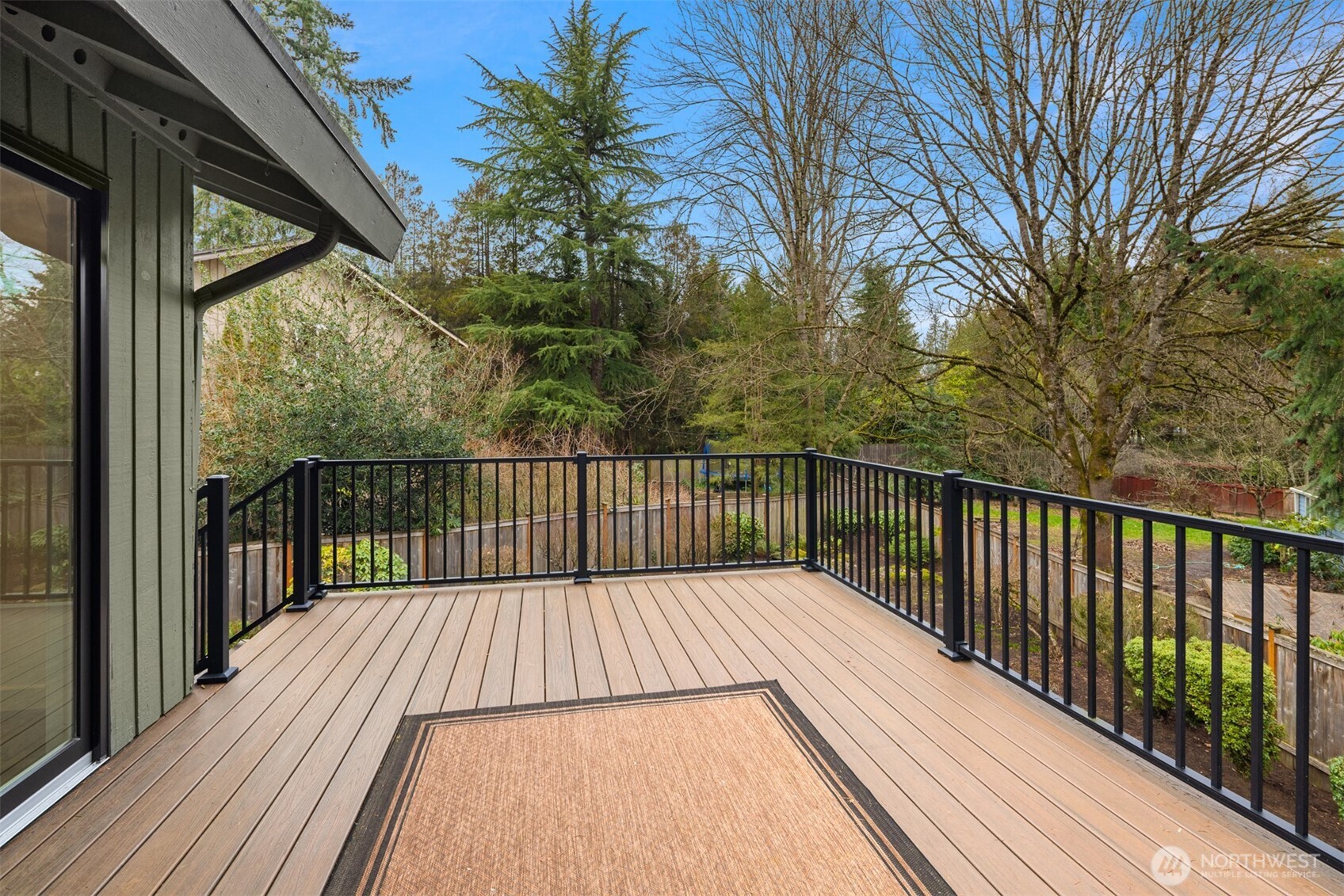 6910 150th Avenue NE