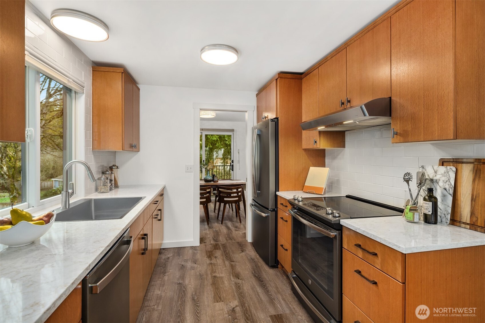 6910 150th Avenue NE