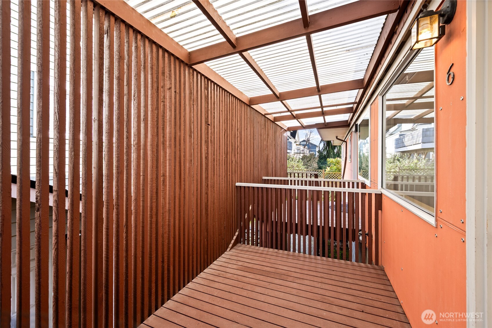 2112 RUCKER Avenue Unit: 6