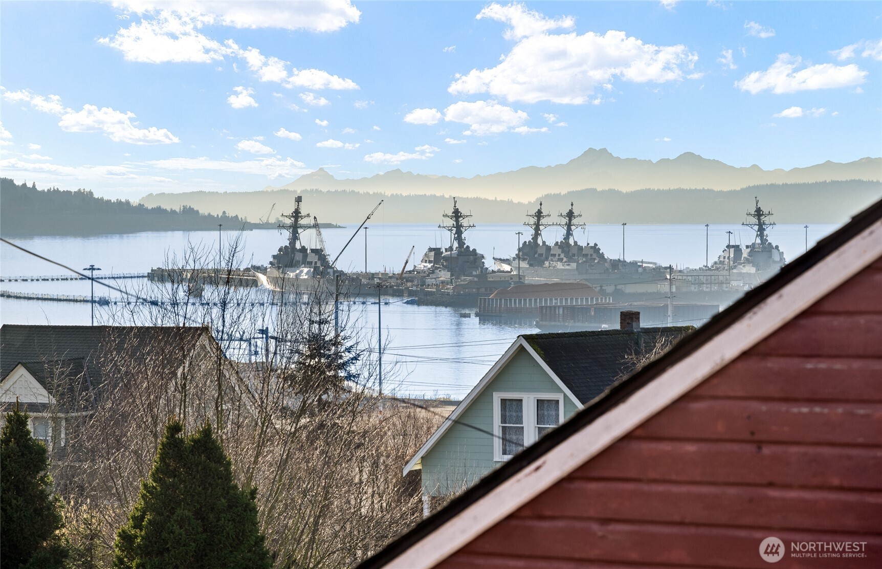 2112 RUCKER Avenue Unit: 6