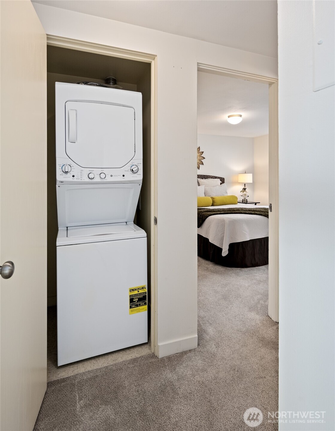 2112 RUCKER Avenue Unit: 6