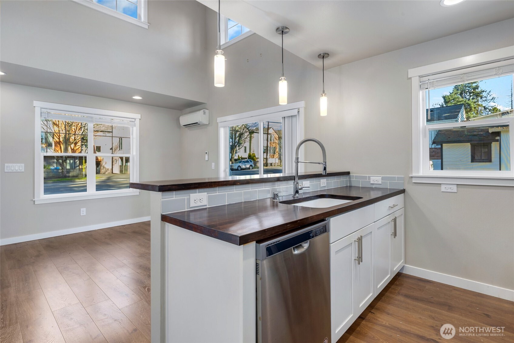 12757 Dayton Avenue N Unit: B