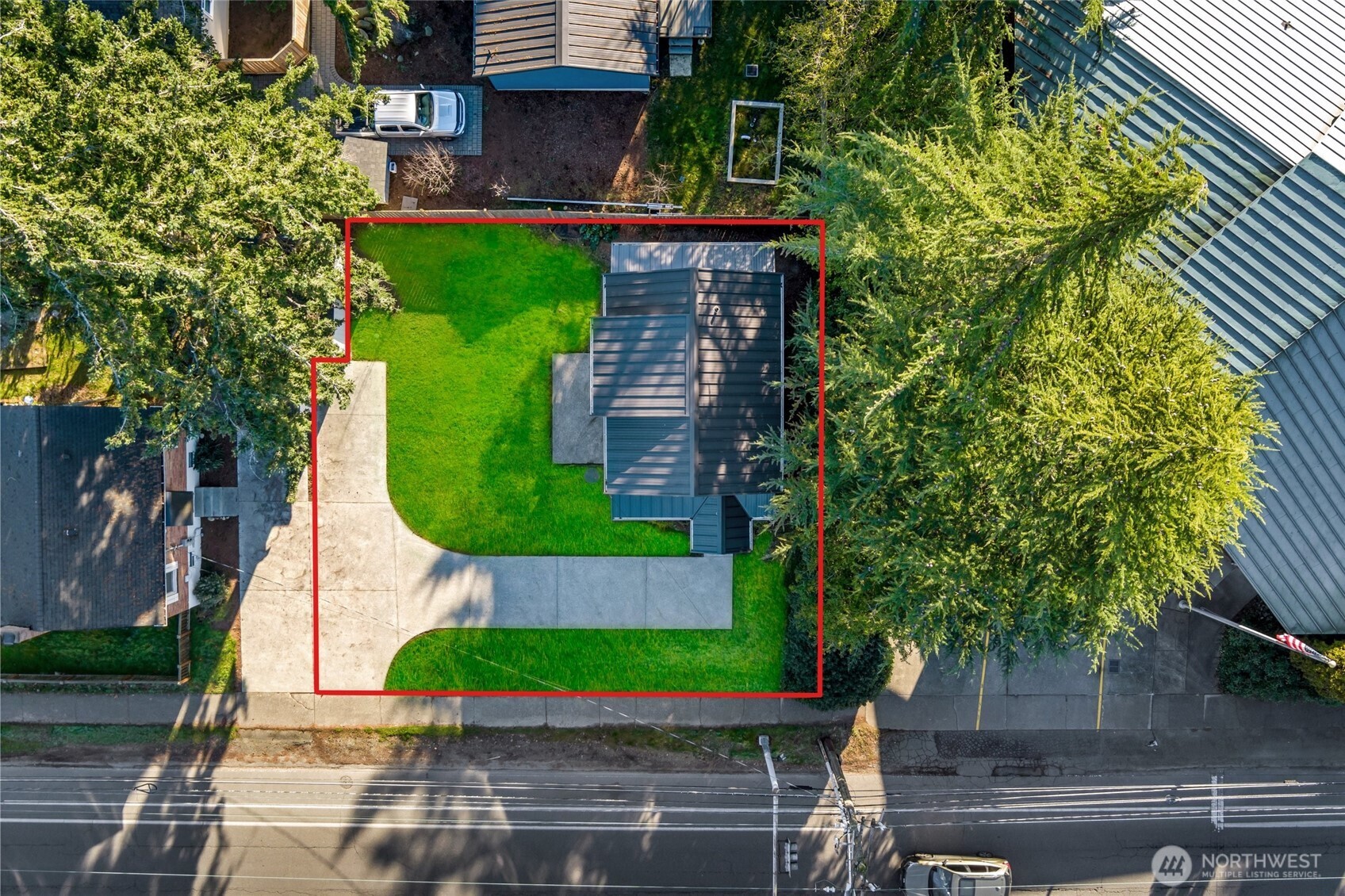 12757 Dayton Avenue N Unit: B