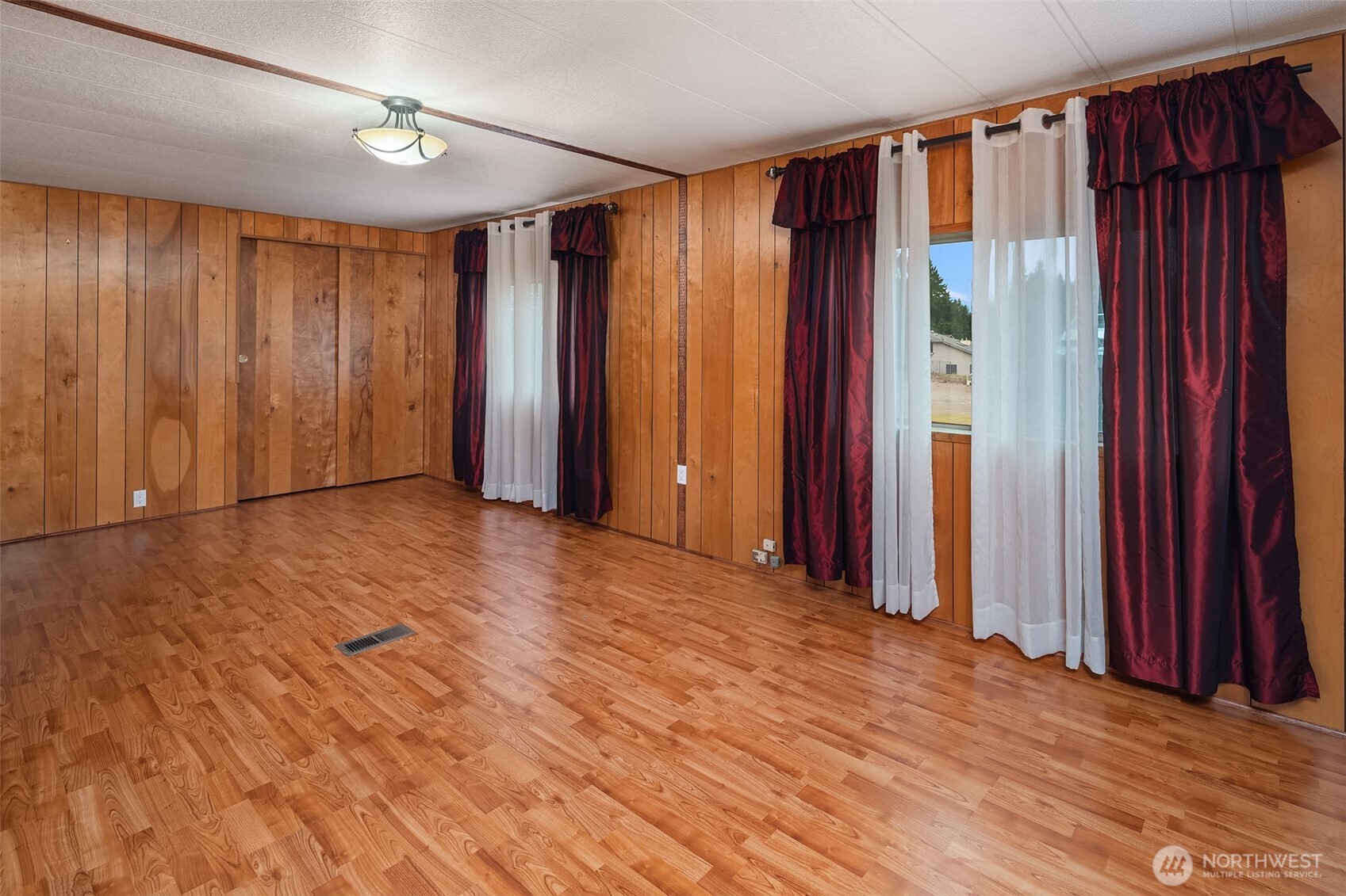 12223 125th Street E Unit: 101