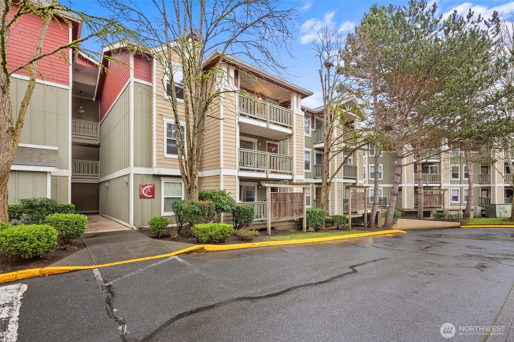 7711 NE 175th Street Unit: C305