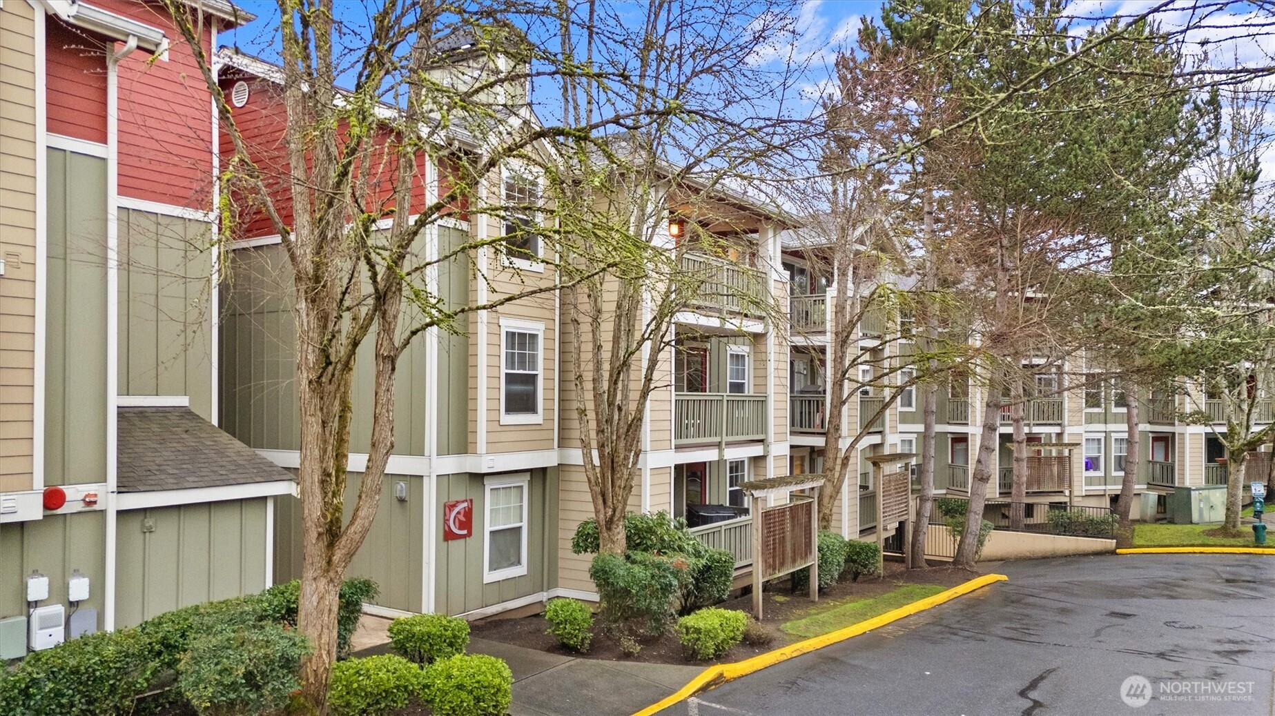 7711 NE 175th Street Unit: C305