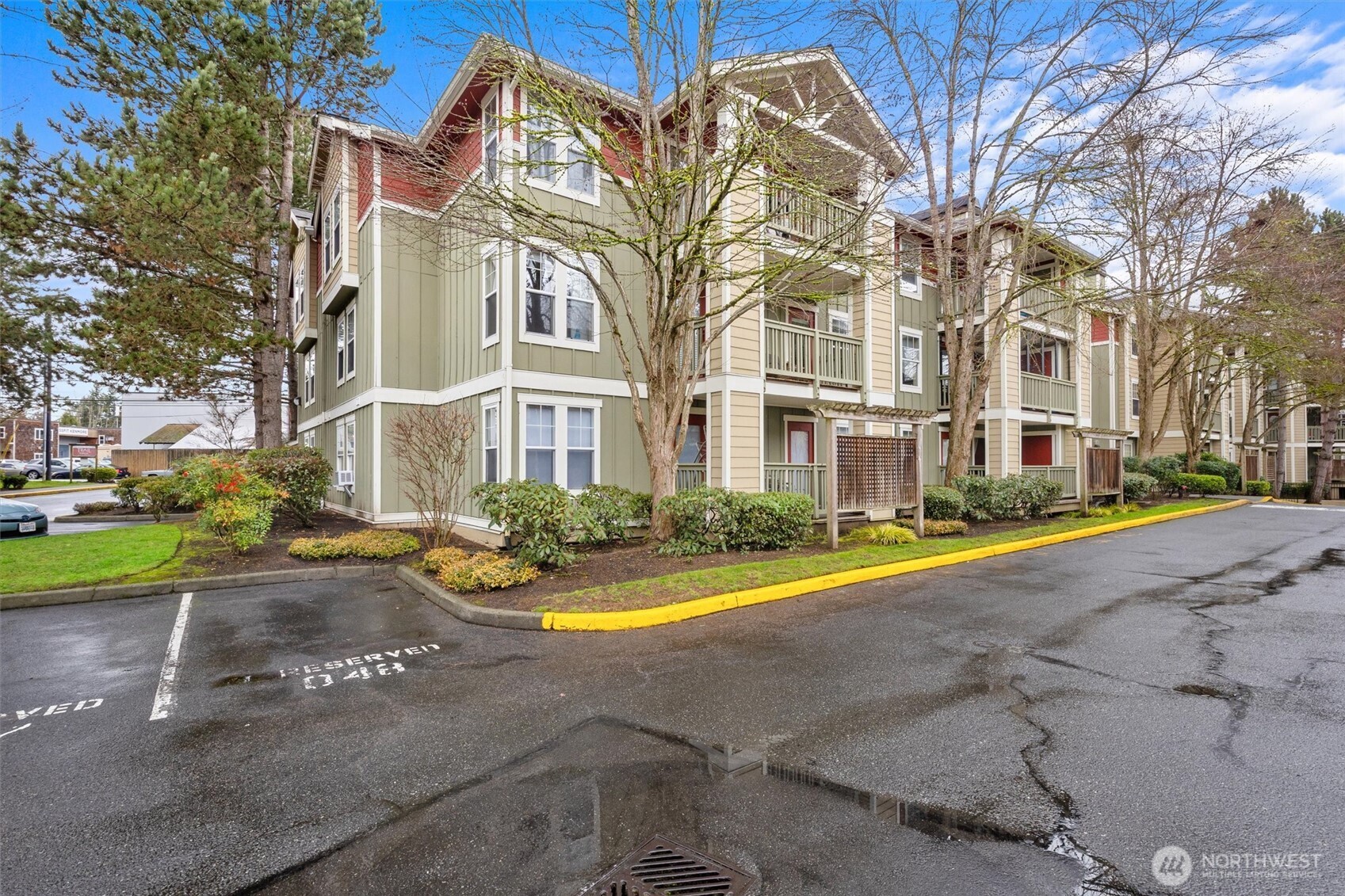 7711 NE 175th Street Unit: C305