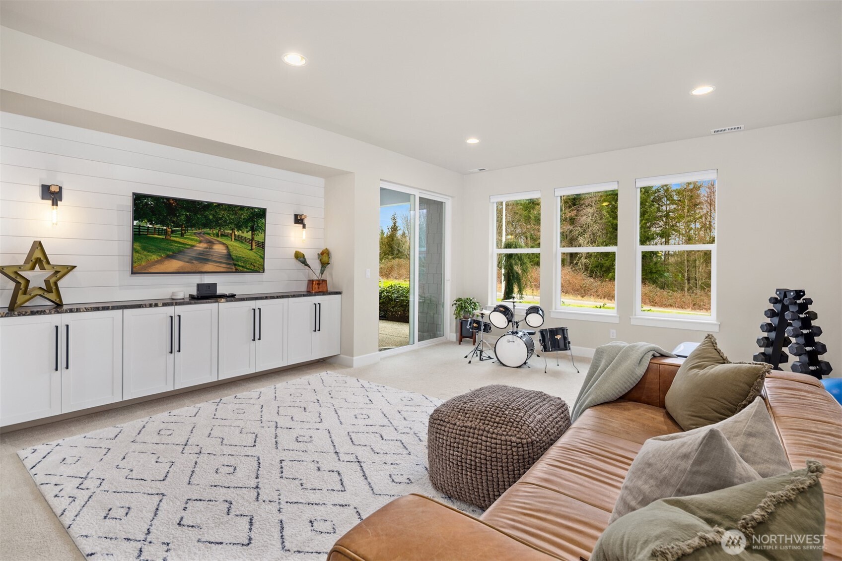 17020 63rd Avenue NW