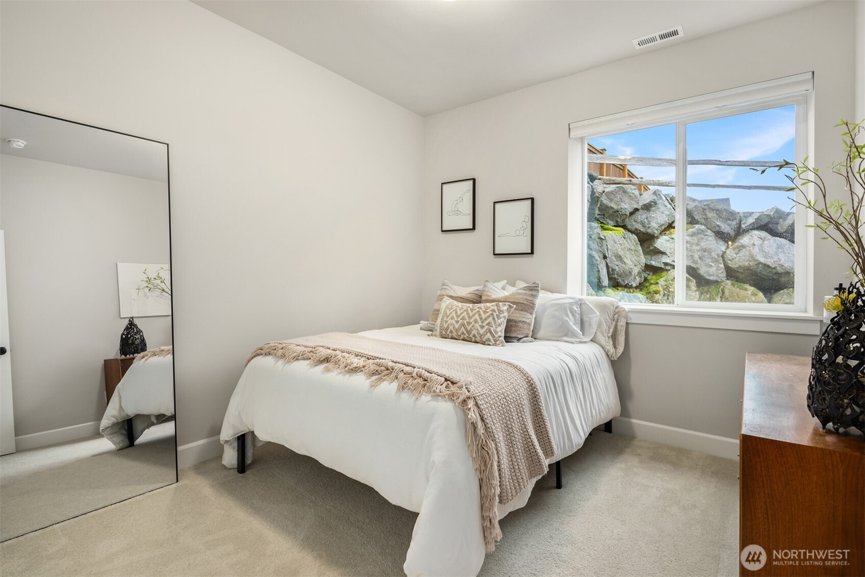 17020 63rd Avenue NW